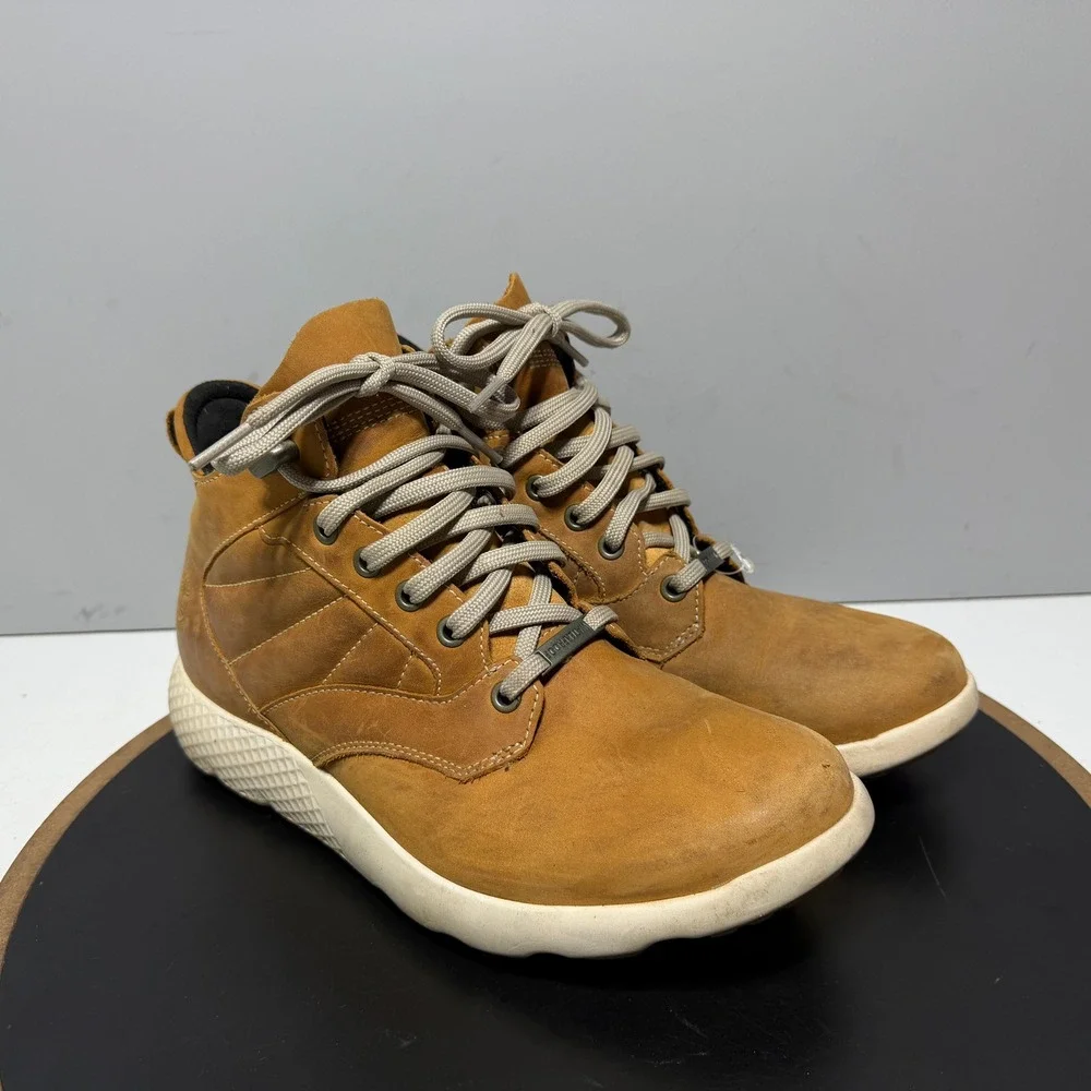 Timberland FlyRoam Waterproof Leather Chukka Boots Men Size 8 Wheat Tan Outdoor